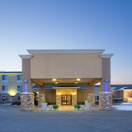 Holiday Inn Express Hotel & Suites Lexington By Ihg Bagian luar foto
