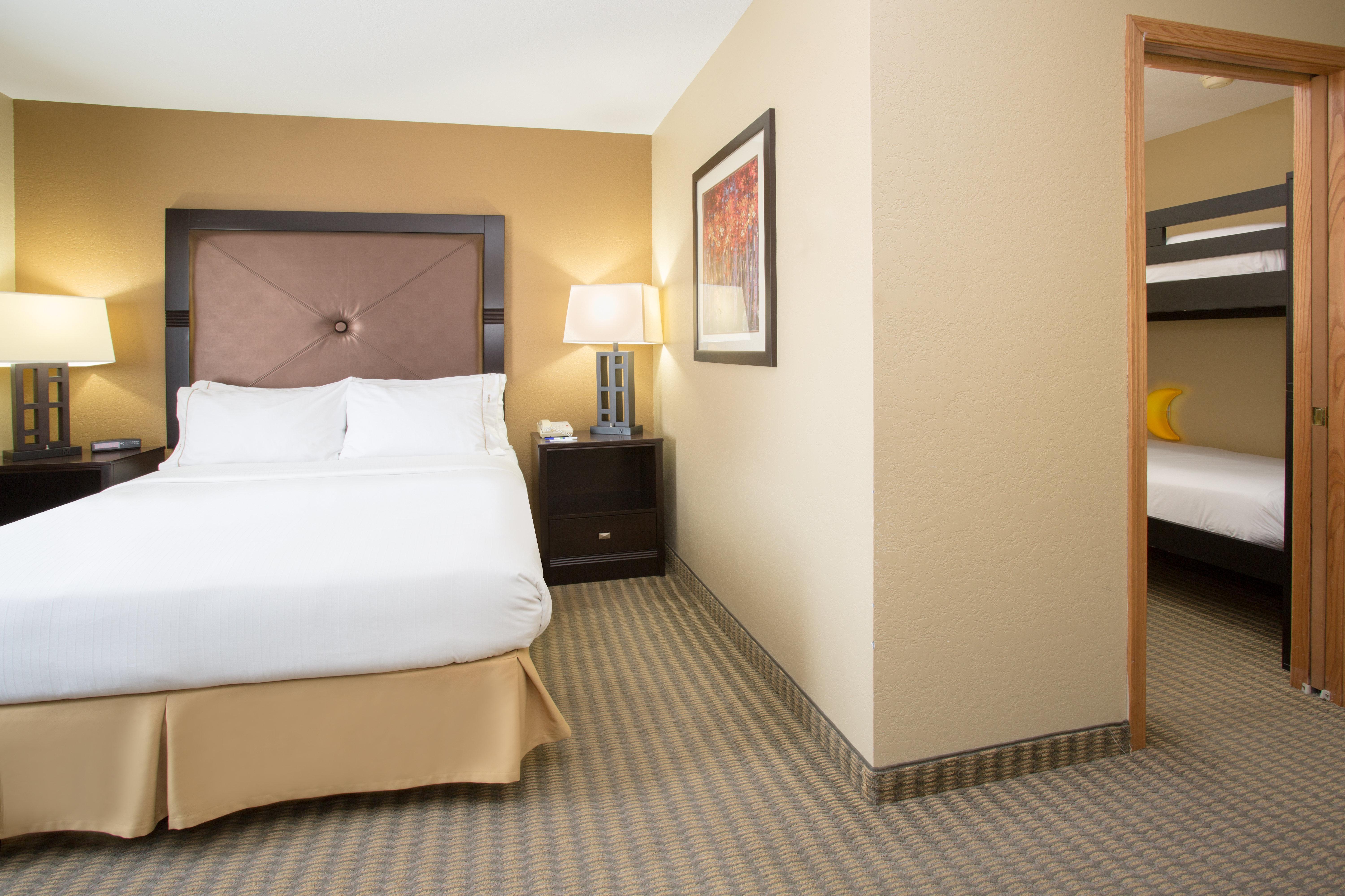 Holiday Inn Express Hotel & Suites Lexington By Ihg Bagian luar foto
